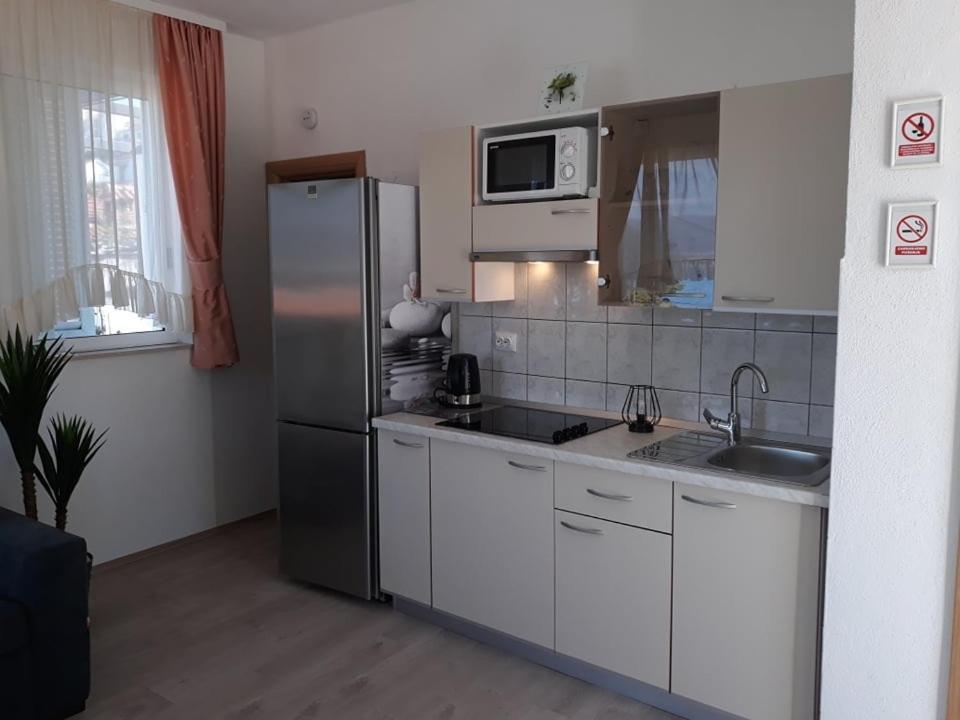 Apartments Viki Трогир Экстерьер фото