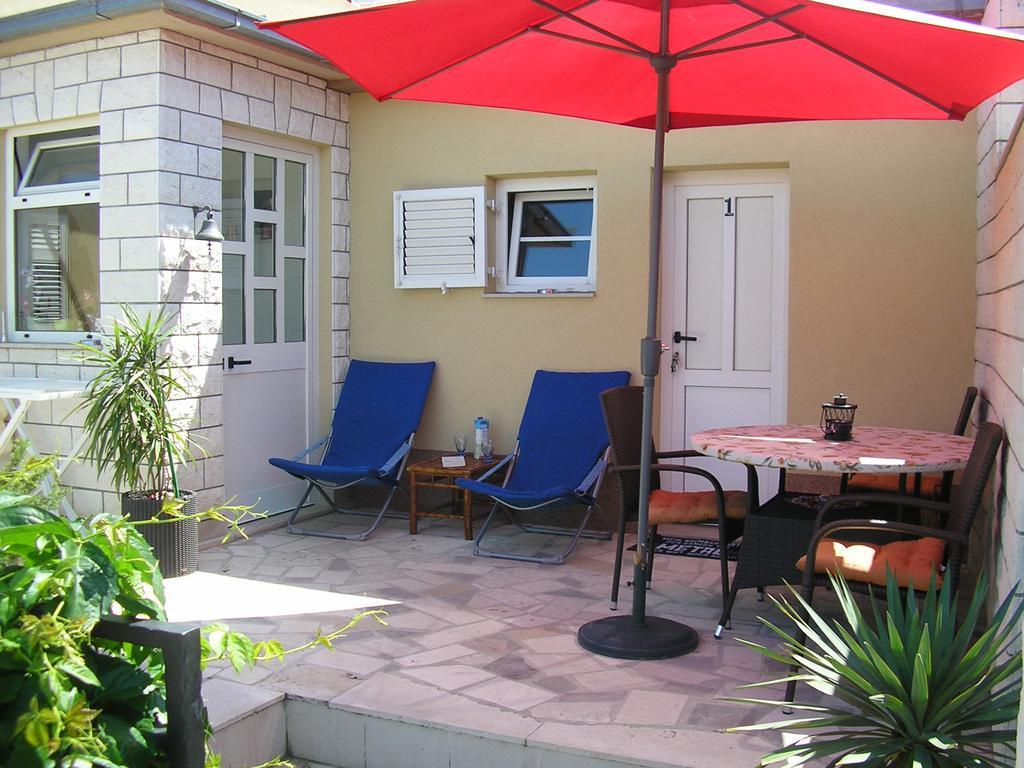 Apartments Viki Трогир Экстерьер фото
