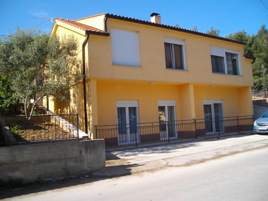 Apartments Viki Трогир Экстерьер фото