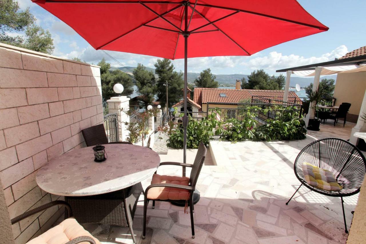 Apartments Viki Трогир Экстерьер фото