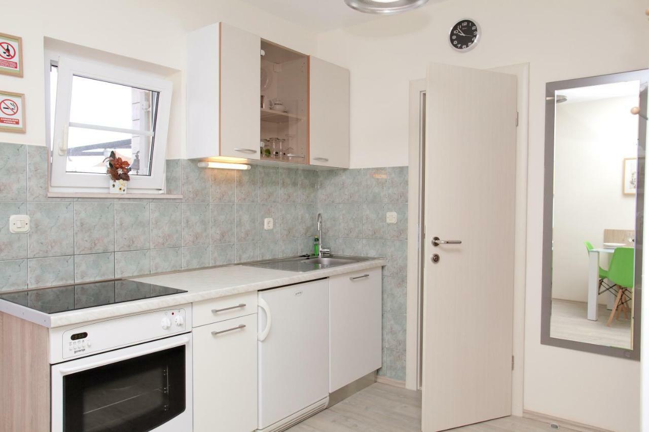Apartments Viki Трогир Экстерьер фото