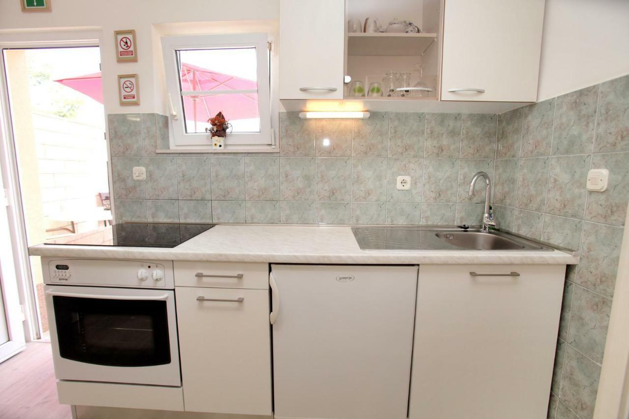 Apartments Viki Трогир Экстерьер фото