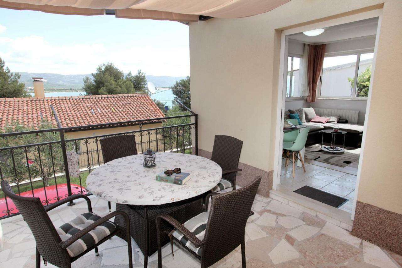 Apartments Viki Трогир Экстерьер фото