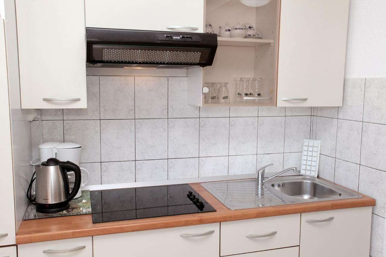 Apartments Viki Трогир Экстерьер фото